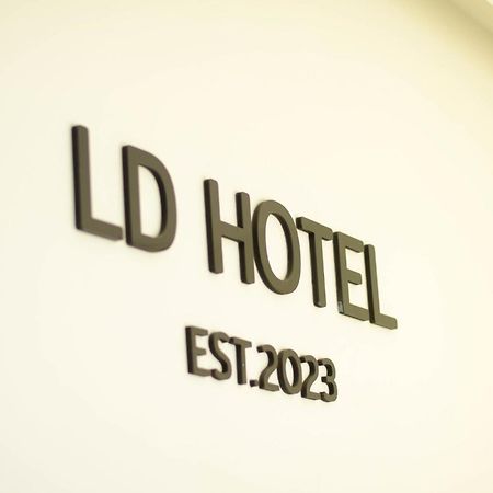 แอ่ว-ดีld Hotel&Residences Ngao エクステリア 写真