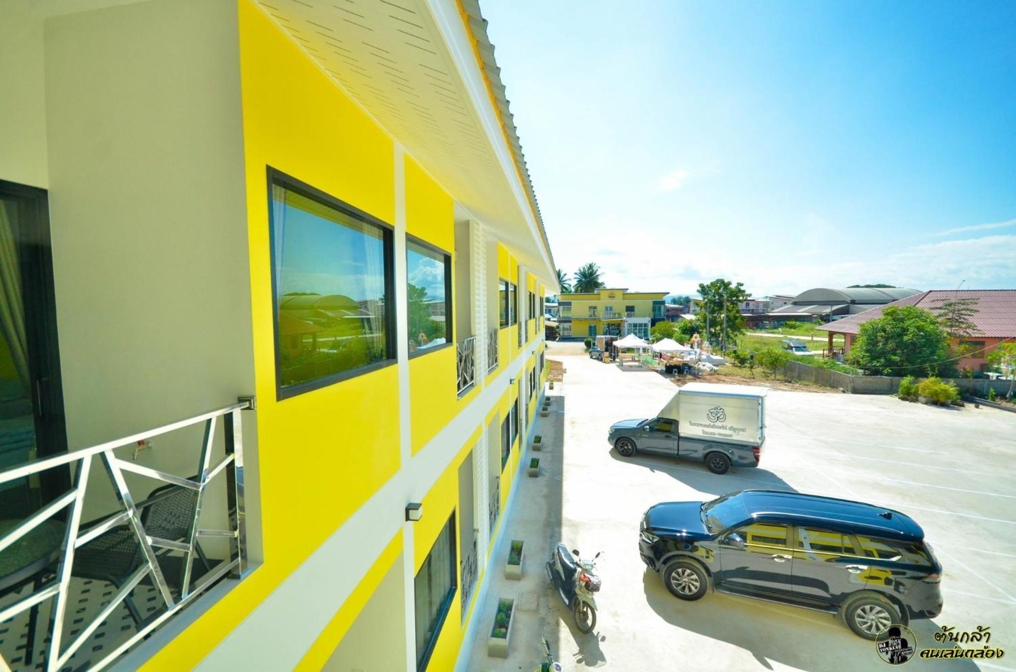 แอ่ว-ดีld Hotel&Residences Ngao エクステリア 写真