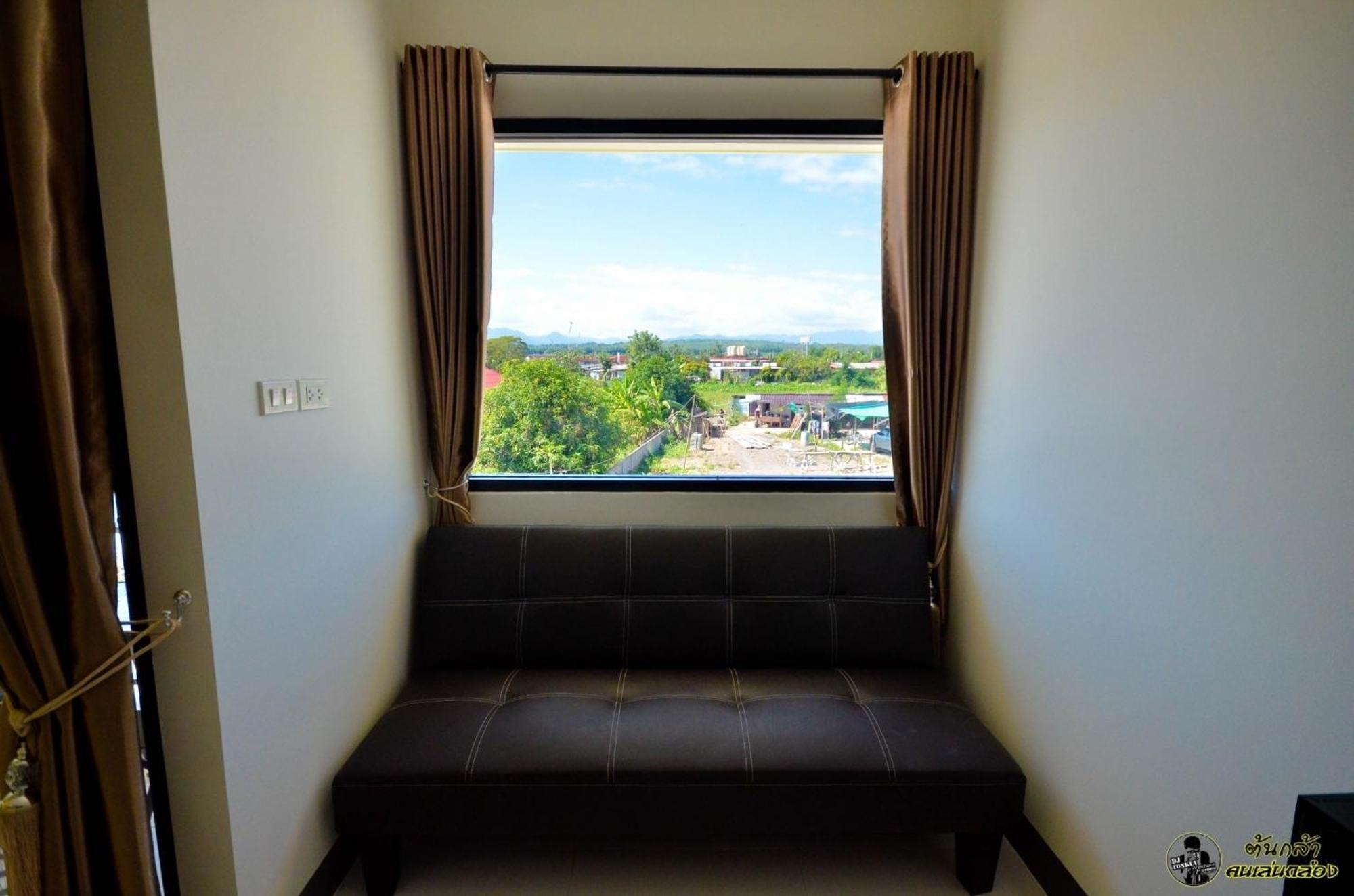 แอ่ว-ดีld Hotel&Residences Ngao エクステリア 写真