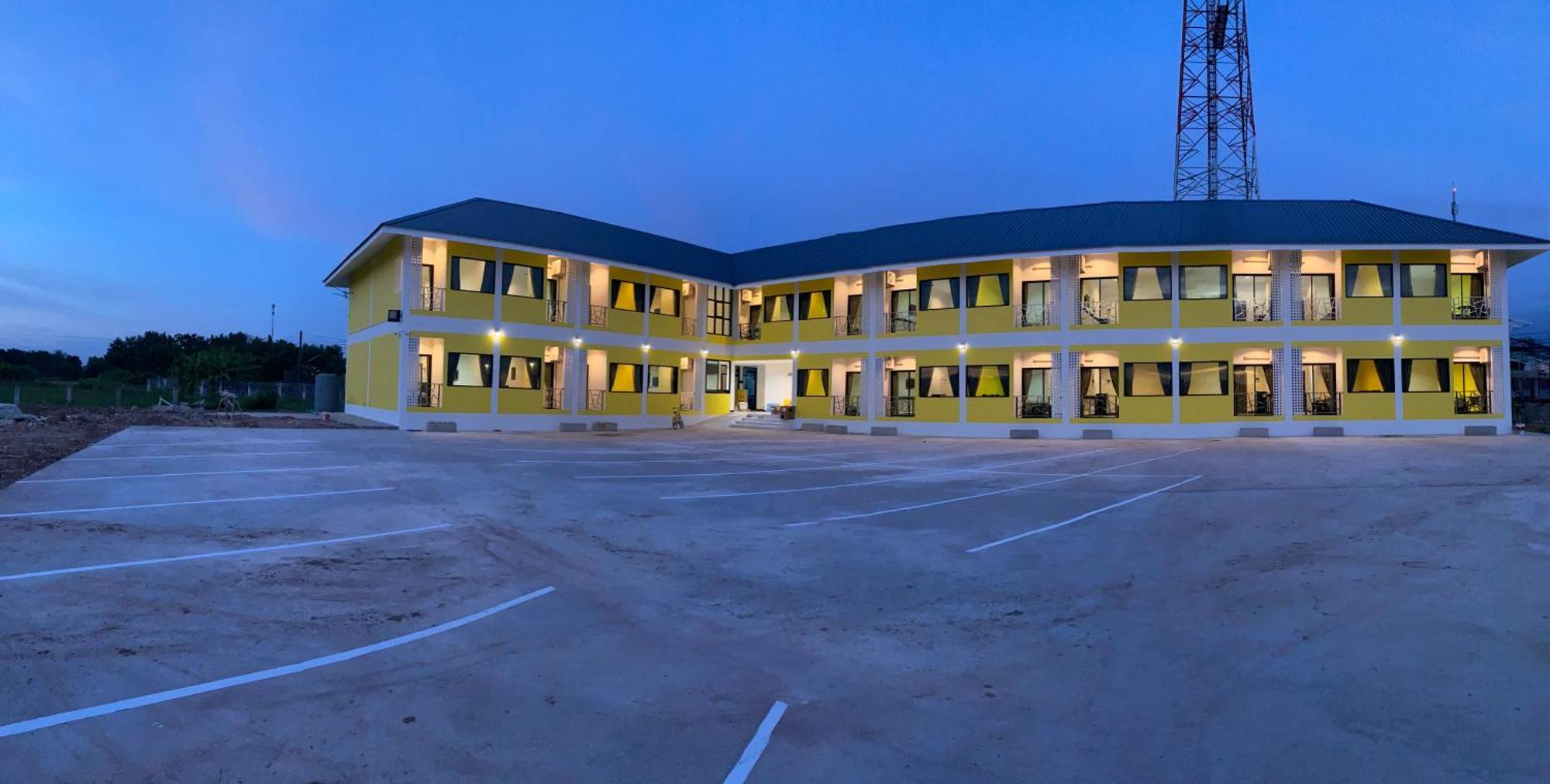 แอ่ว-ดีld Hotel&Residences Ngao エクステリア 写真